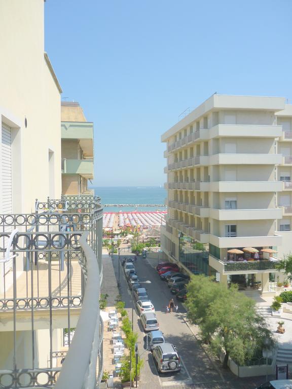 Hotel Philadelphia Cattolica Bagian luar foto