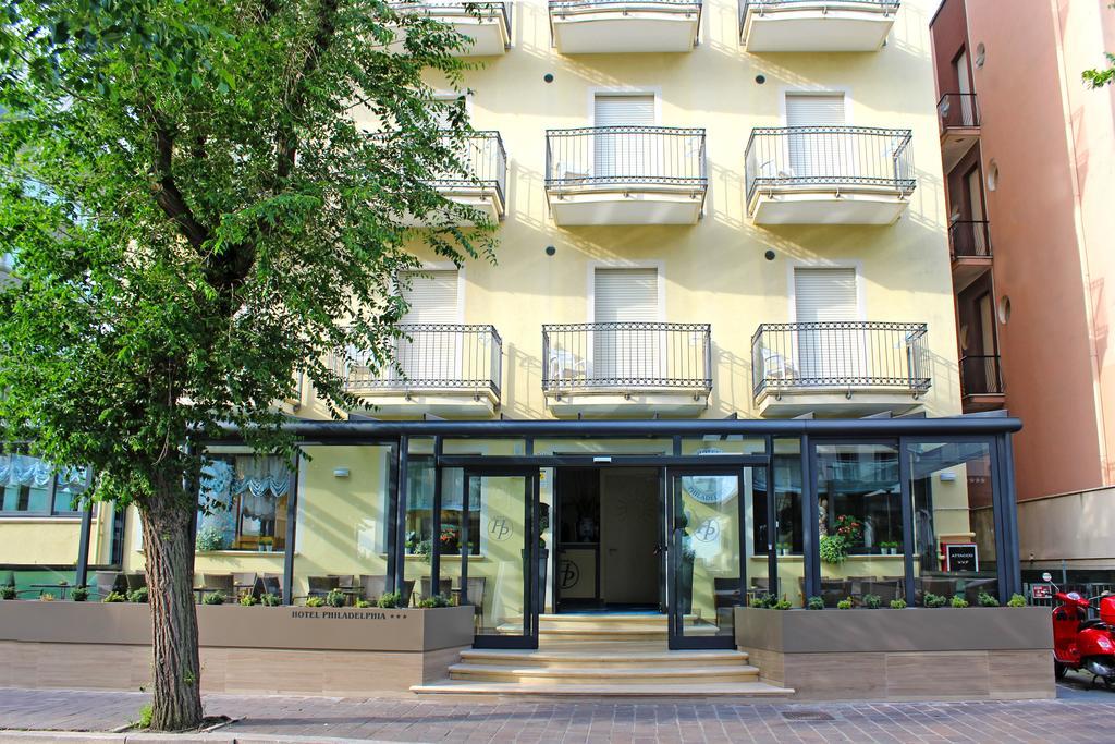 Hotel Philadelphia Cattolica Bagian luar foto